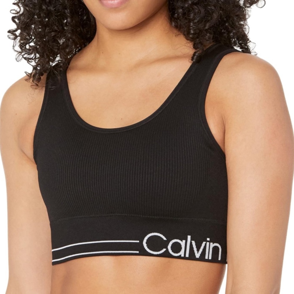 NWT Calvin Klein Performance Women’s  Impact Sports Bra with Removable Cups